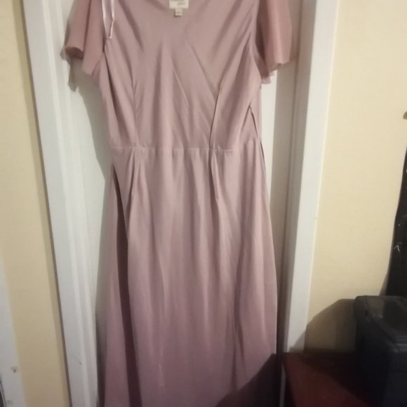 Soft Pink Dress - Picture 3 of 6